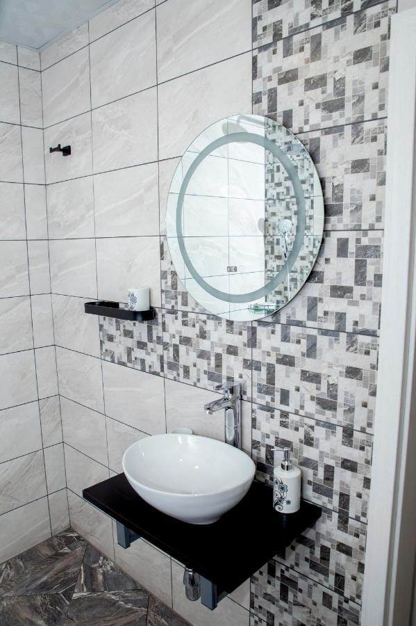 Stadium Apartments Veliko Tŭrnovo Eksteriør bilde