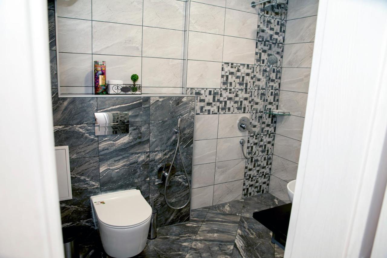 Stadium Apartments Veliko Tŭrnovo Eksteriør bilde